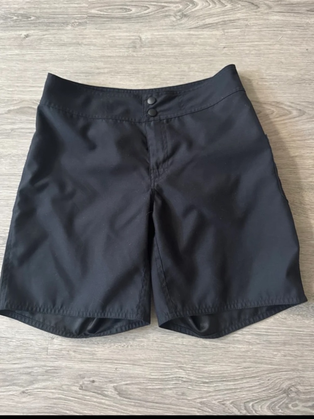 L.L.Bean sz.4 Black Trail Cargo Shorts LNC $54